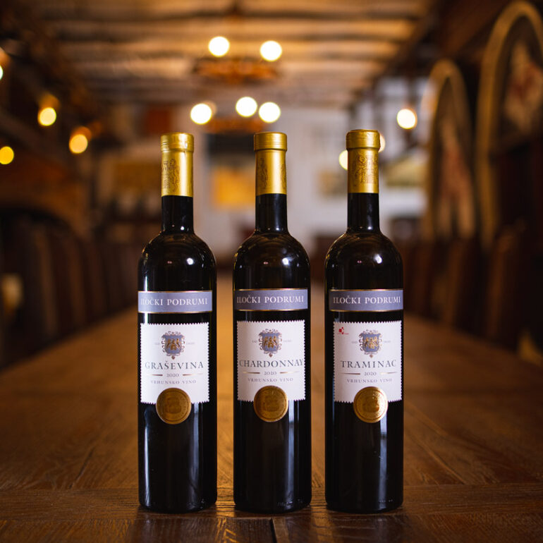 [Tradicionalni adventski kalendar] Svaki dan 15 % popusta na omiljeno vino Iločkih podruma!
