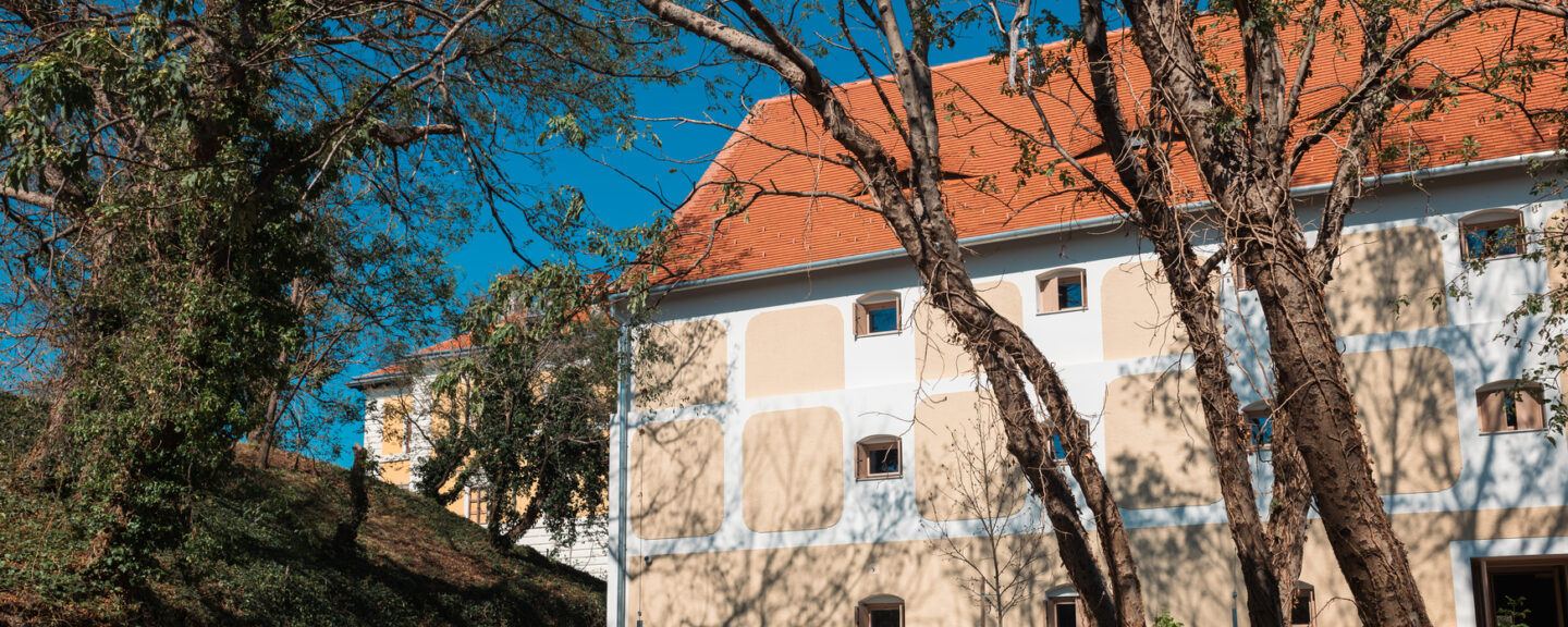 [Granarium] Zavirite u sobe novoobnovljene stare Žitnice iz 18. stoljeća