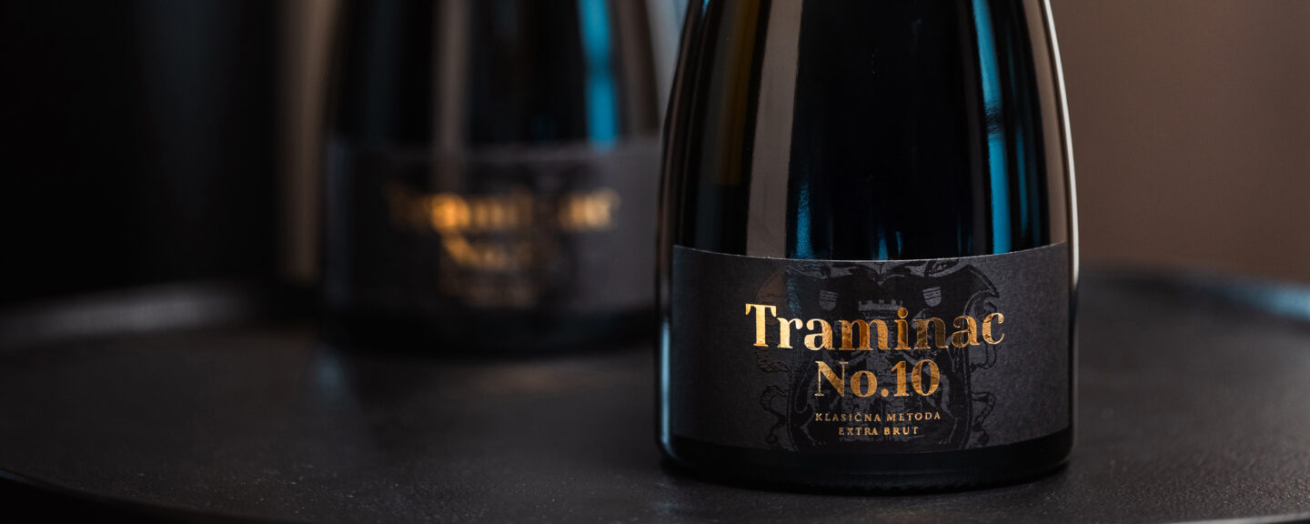 [Pjenušac Traminac No.10] Deseta kapljica iz naše obitelji traminca spremna je za sve vaše najljepše trenutke!